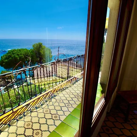 V&v Lloret: Mediterranean With Panoramic Sea Views * Lloret de Mar