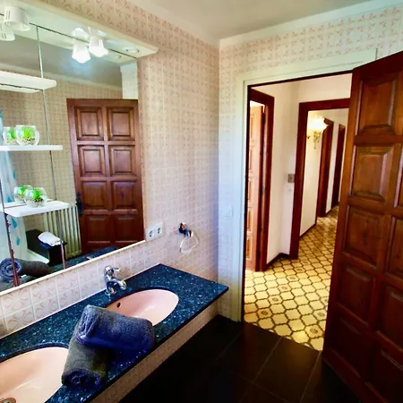 Дом отдыха V&V Lloret- Villa Mediterrania, Preciosa Villa Con Panoramicas Vistas Mar En Zona Muy Tranquila Y Residencial Льорет-де-Мар